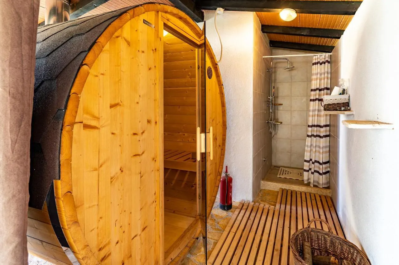 Holiday Home Kerniat Pola