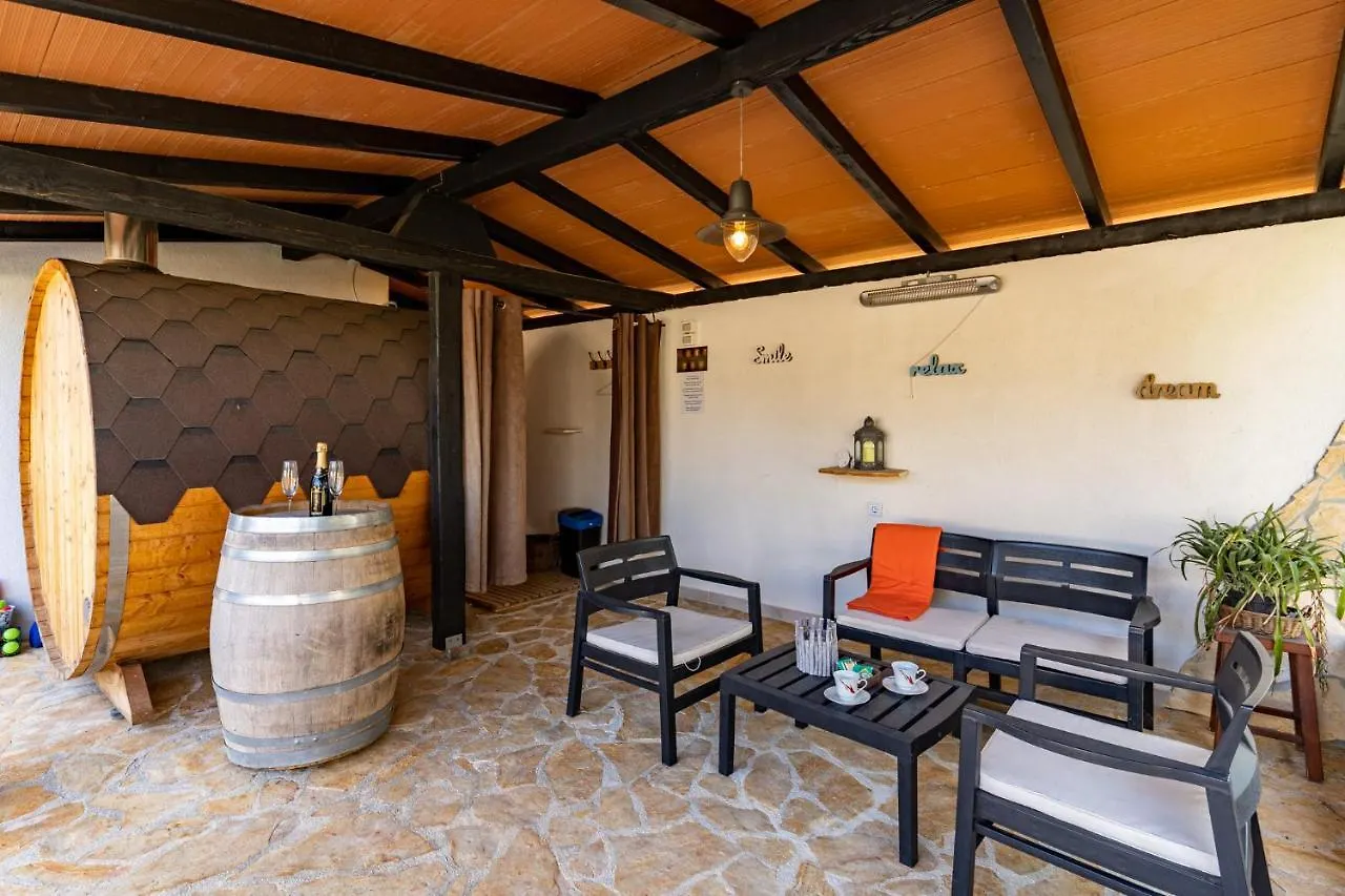 Holiday Home Kerniat Pola