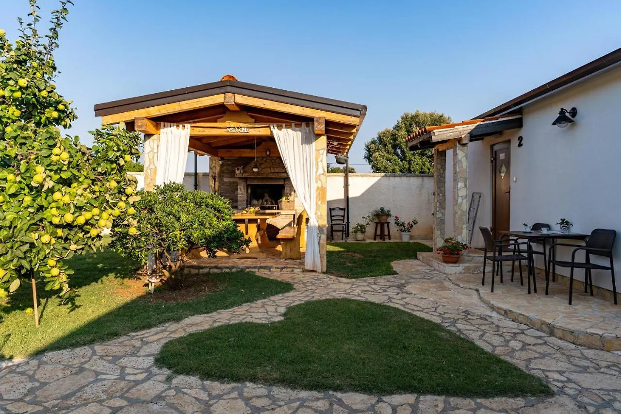 Holiday Home Kerniat Pola Croazia