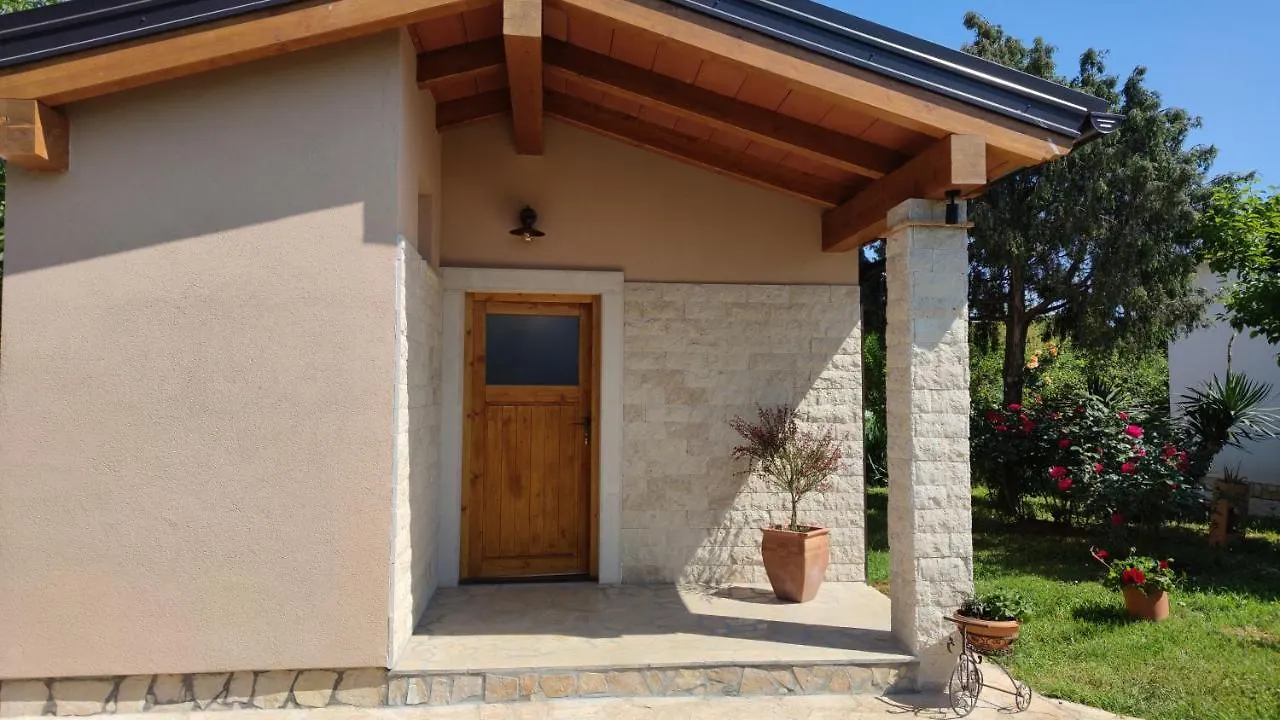 Holiday Home Kerniat Pola 0*,  Croazia